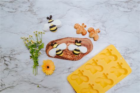 Busy Bee Baking Set – Handstand Kitchen