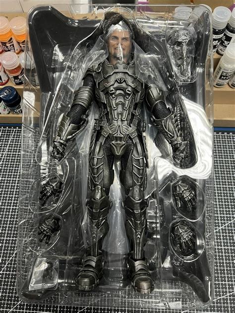Man Of Steel Hot Toys Review