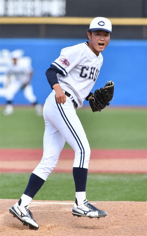 中大・石田裕太郎リーグ戦初完投＆完封 女房役古賀の初回先制ソロに感謝 アマ野球写真ニュース 日刊スポーツ