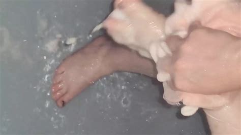 Scrubbing My Feet In Shower Free Amateur Porn E Xhamster