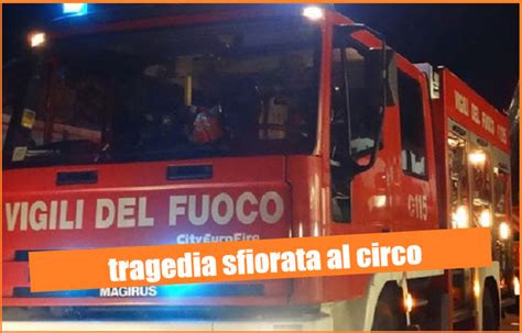 Scicli Paura Al Circo Crolla Una Tribuna Prima Dello Spettacolo