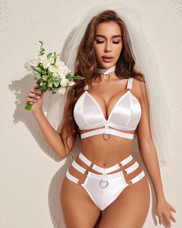 Amazon Avidlove Lingerie Set For Women O Ring Linked Cut Out Choker Bra And Panty Set