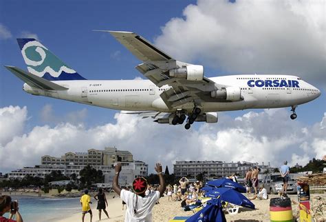 Funny Photos 4 All Princess Juliana International Airport