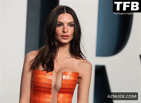 Emily Ratajkowski Sexy Seen Flaunting Her Hot Tits Vanity Fair Oscar Party In Beverly Hills Aznude