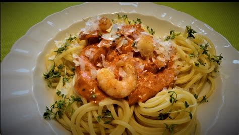 Garnelen-Spaghetti mit feuriger Cognac-Sahne-Sauce von Torfkopf