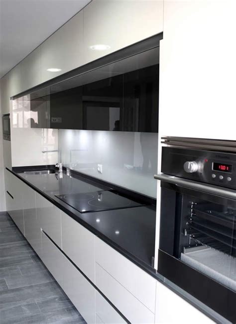 Pin by Z Loh on 16 | Kitchen furniture design, Kitchen design, Kitchen ...