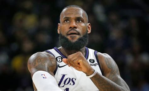 Lebron James Ostenta Un Récord Como El Más Joven Y Más Viejo De La Historia De La Nba