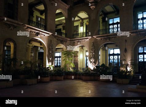 Patio Interior Del Palacio Nacional De Cultura O Palacio Nacional De La