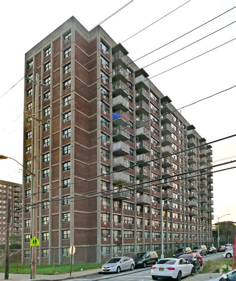 Bay Towers Ii 320 Beach 100th St Far Rockaway Ny Apartments For