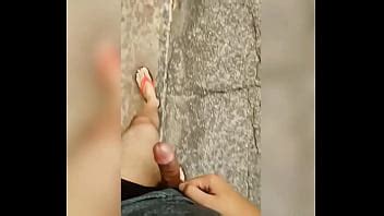 Orinando En La Calle Y Caminando Con Tu Polla Dura Fuera XVIDEOS