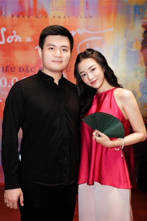 Hot girl Salim khoe giấy đăng ký kết hôn tiết lộ sự cố nhầm lẫn của chồng thiếu gia