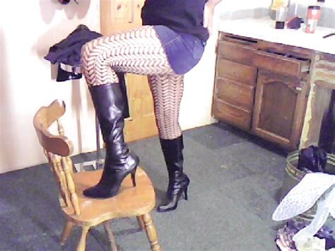 Latina Mini Skirt Porn Pics PICTOA