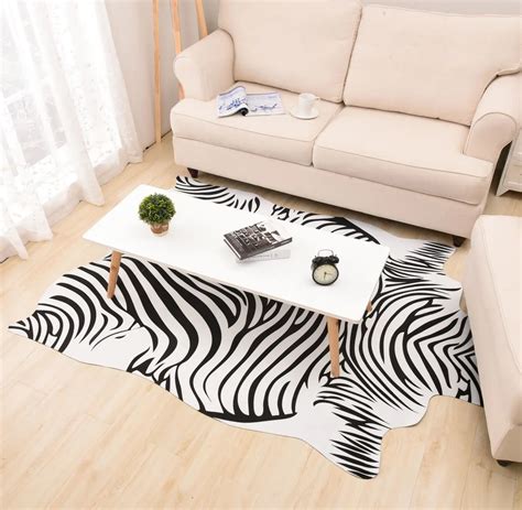 Ковер под зебру в интерьере 80 фото