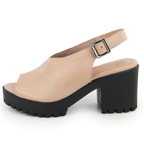 Sand Lia Tratorada Em Couro Salto Bloco Fechamento Em V Maria Paula Nude Maria Paula Store