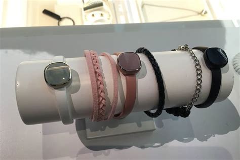 Samsung fitness tracker concept is smart jewelry – Artofit