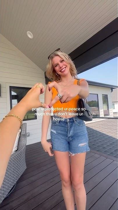 New Hot Sexy Brooke Wyatt Bikini Pics