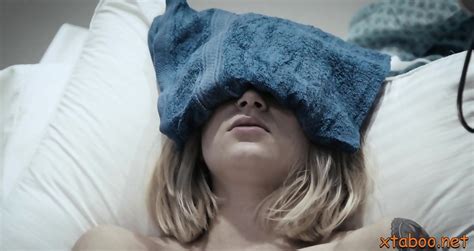 Lustful Woman Arya Fae Gets Donga Instead Of Dildo