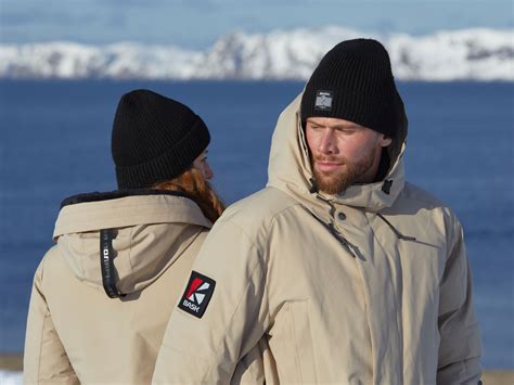 Купить мужские и женские пуховики BASK в Trolls