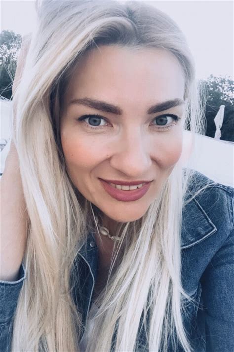 Beautiful Yuliua Y O From Warsaw With Blonde Hair Id Ladadate