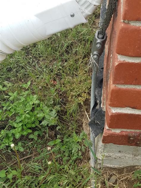 Consumer Alert: Homeowners Warned about the Dangers of Shoddy Lightning