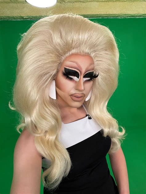 Pin By Gina Lynn On Dnt B A DRAG Jst B A QUEEN Queen Hair Blonde With Pink Drag Queen Makeup