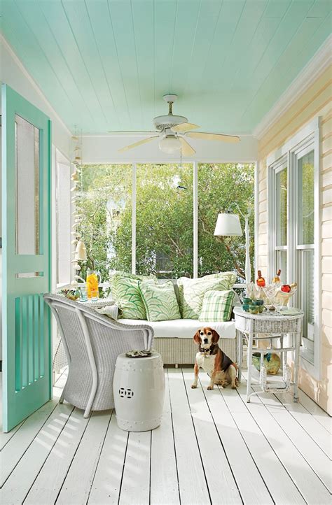30 big ideas for small porches and patios – Artofit