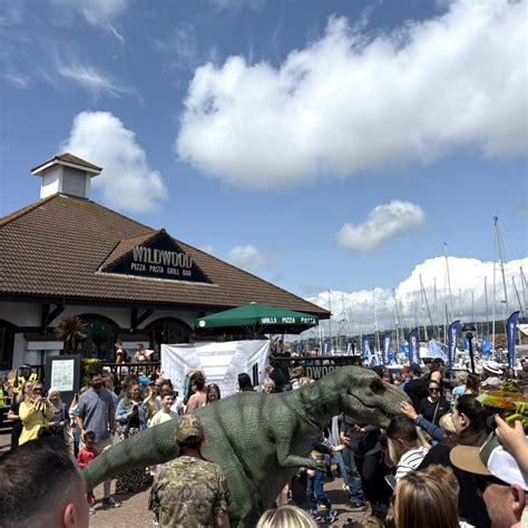 Comic Con Draws record crowds – Port Solent