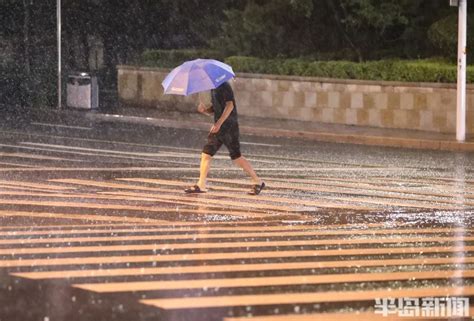 局部暴雨 冰雹 10级大风！山东今夜起将有大范围降雨！青岛人，未来两天出门带伞！ 澎湃号·媒体 澎湃新闻 The Paper