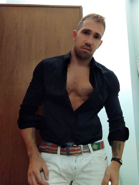 Escort Gay Gigolò a Milano su Rosso Boy