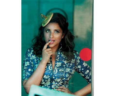 Parineeti Chopra Latest Hot Photo Shoot Stills 25CineFrames