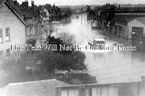 NT 142 - Floods, Melton Road, West Bridgford, Nottingham, Nottinghamsh ...