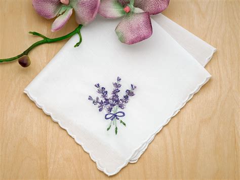 Вышивка на салфетке рисунок - 97 фото