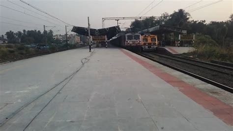 High Speed 23 Coach Kutch Superfast Express Overtakes Dahanu Boud Emu