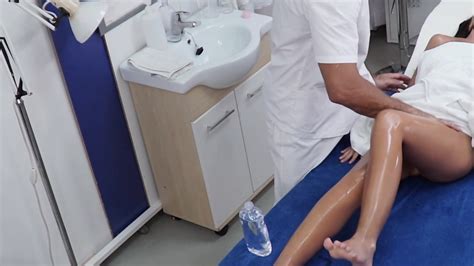 Having Wild And Passionate Sex With Wet Kisses And Orgasms After A Rich Oil Massage Gina