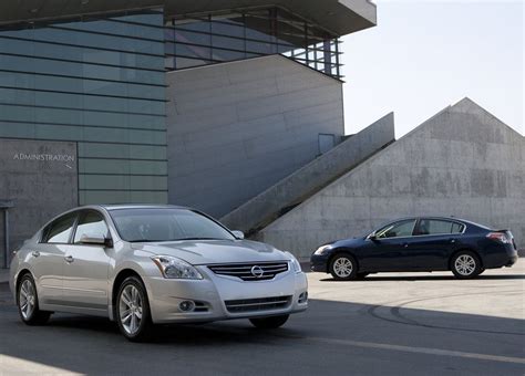 2011 Nissan Altima Price Mpg Review Specs And Pictures