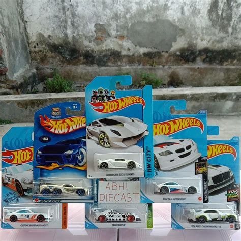 Jual Hotwheels Lamborghini Sesto Elemento Bmw Z4 M Putih Hot Wheels Mobil Derek Tow Jam Bentley