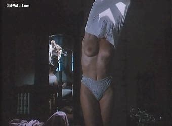 Il Labirinto Dei Sensi Nude Scenes Review