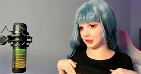 Стримерша показала грудь из-за выпавшего ножа в CS2 — возможно, это фейк