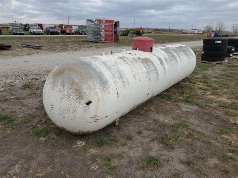 1000 Gallon Propane Tank Adam Marshall Land And Auction Llc