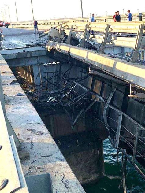 Explosion auf der Krim Brücke der Vorfall in drei Punkten