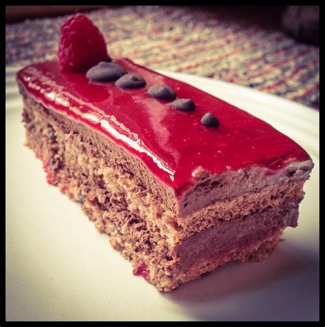 Patisserie Makes Perfect Chocolat Framboise Gateau