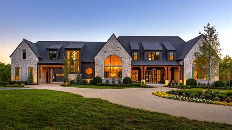 TOUR A $8M Nashville Parade of Homes Luxury Home | Nashville Real