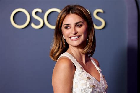 Penélope Cruz Is Excited to Turn 50 and Doesnt Worry About Aging