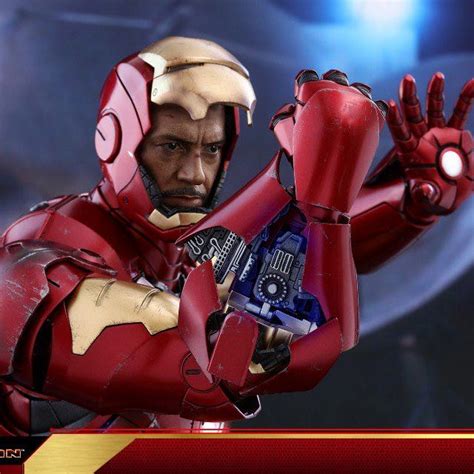 Hot Toys QS012 Iron Man 1 4 Scale Mark III Mk3 Deluxe Version PreOrder Hobbies Toys Toys