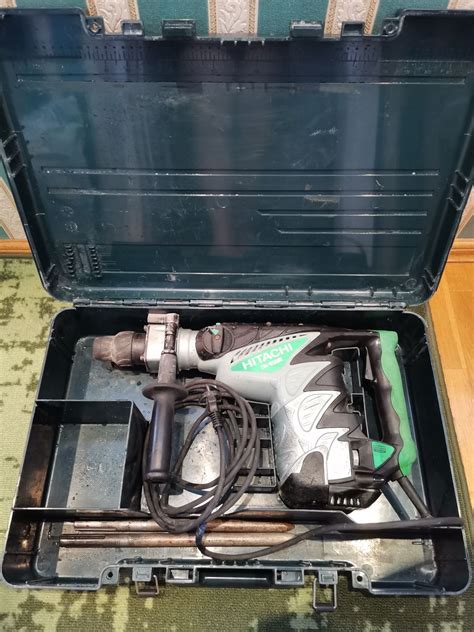 Продам- перфораторы, отбойный молоток, разные дрели, болгарки ...