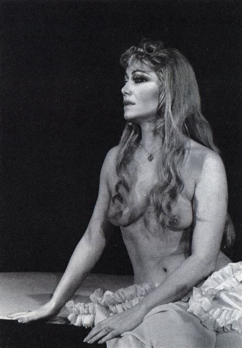 Naked Lydia Mancinelli Added 07 19 2016 By DragonRex