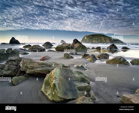 Beach and clouds. Harris Beach State Park, Oregon Stock Photo - Alamy