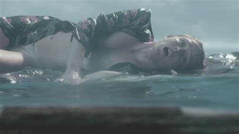 Naked Caity Lotz In Arrow 2012