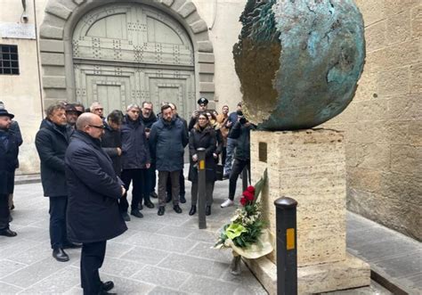 Firenze Trent Anni Dalla Strage Di Via Dei Georgofili Meloni Ricorda