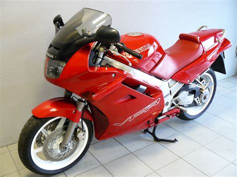 Essai Honda 750 Vfr Carat